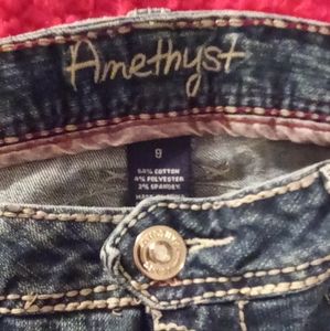 Amethyst size 9 jeans